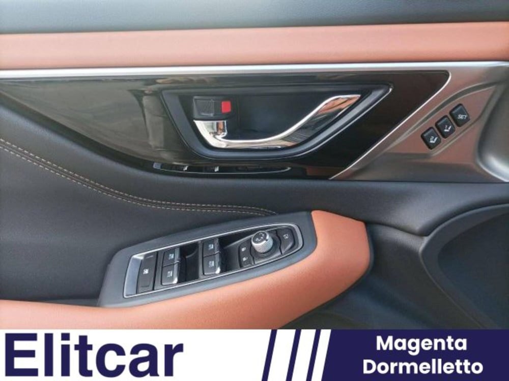 Subaru Outback nuova a Novara (15)
