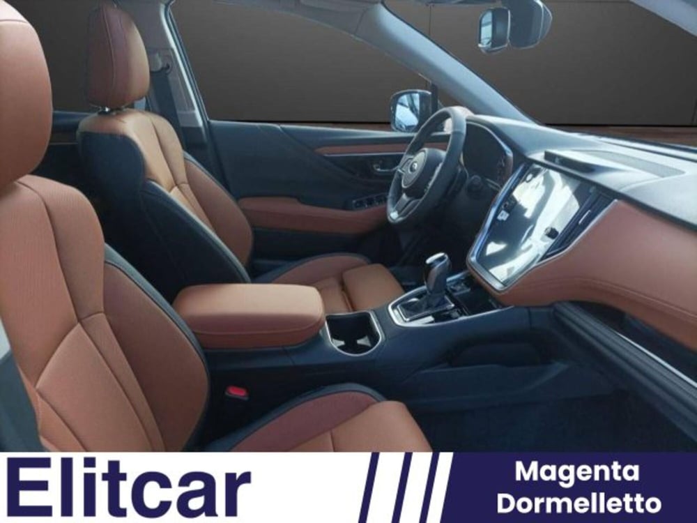 Subaru Outback nuova a Novara (16)