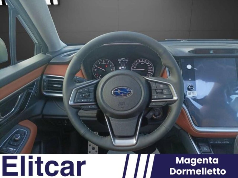 Subaru Outback nuova a Novara (9)