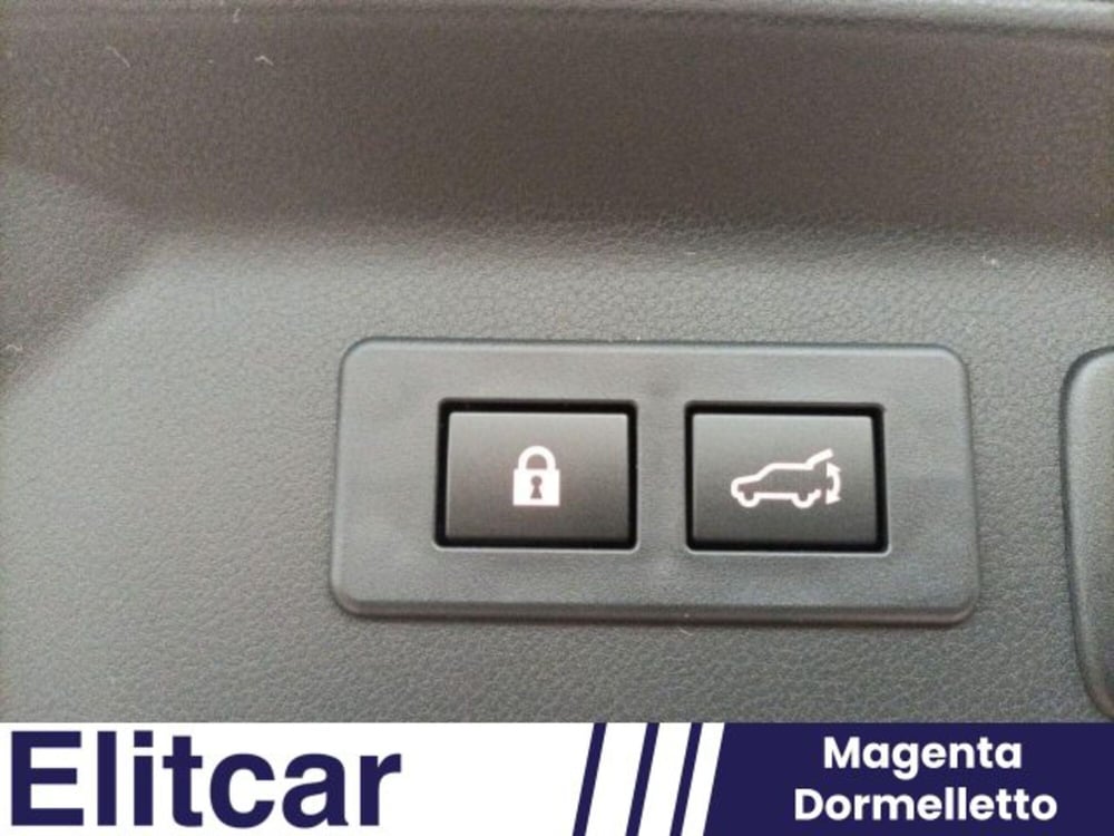 Subaru Forester nuova a Novara (18)