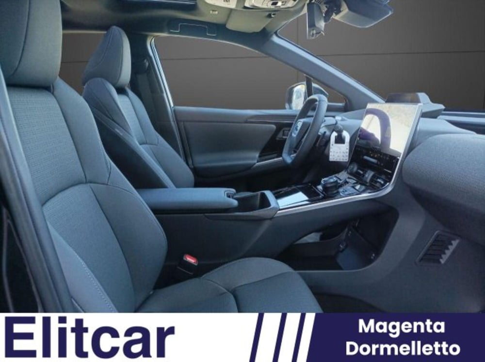 Subaru Solterra nuova a Novara (13)