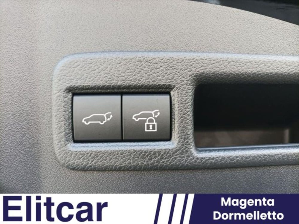 Subaru Solterra nuova a Novara (20)