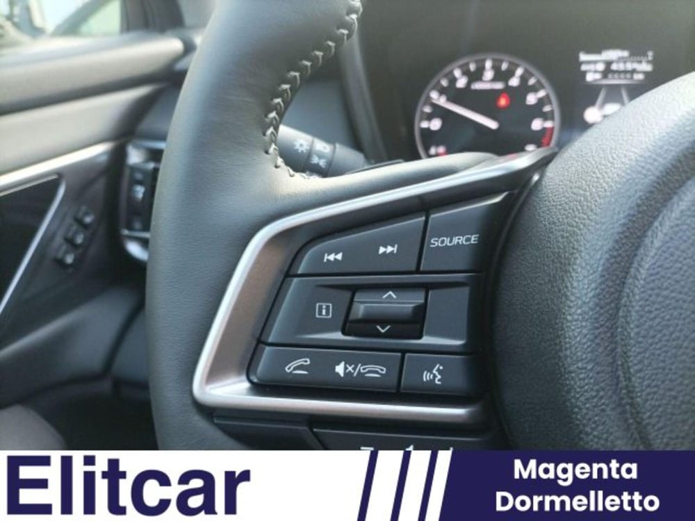 Subaru Outback nuova a Novara (11)