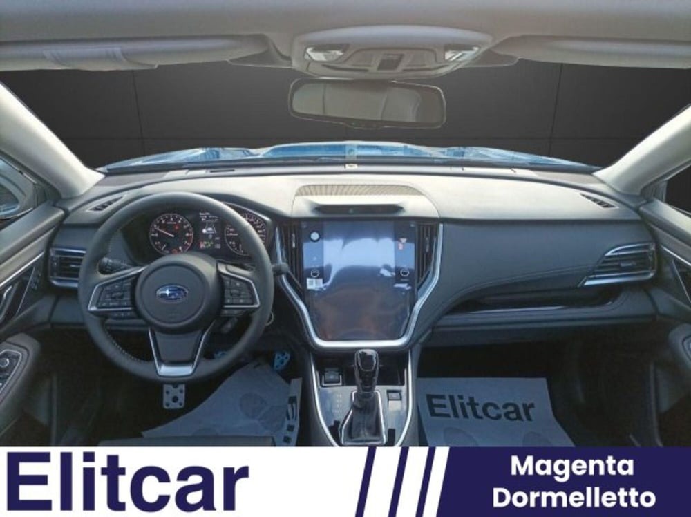 Subaru Outback nuova a Novara (12)
