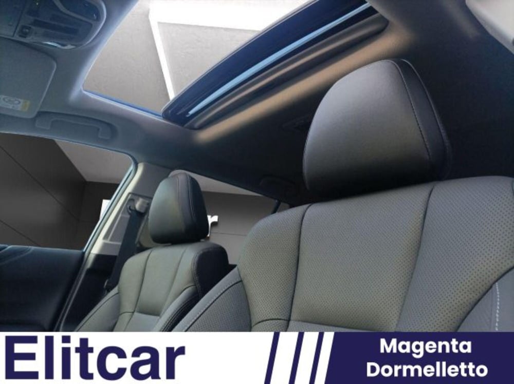 Subaru Outback nuova a Novara (14)