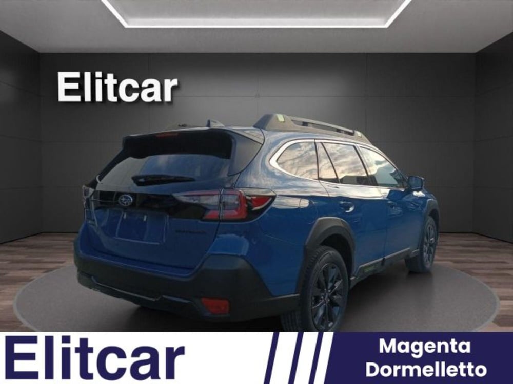 Subaru Outback nuova a Novara (8)