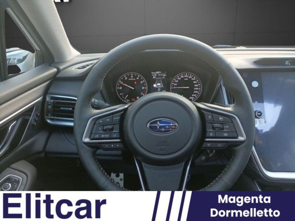 Subaru Outback nuova a Novara (9)