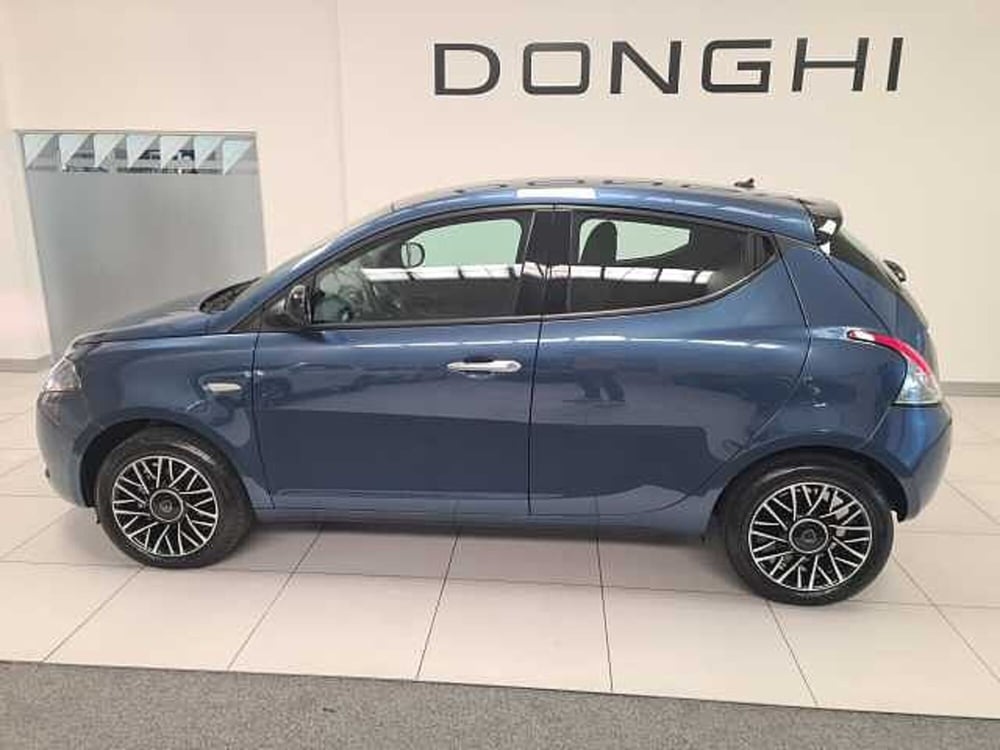 Lancia Ypsilon usata a Brescia (7)