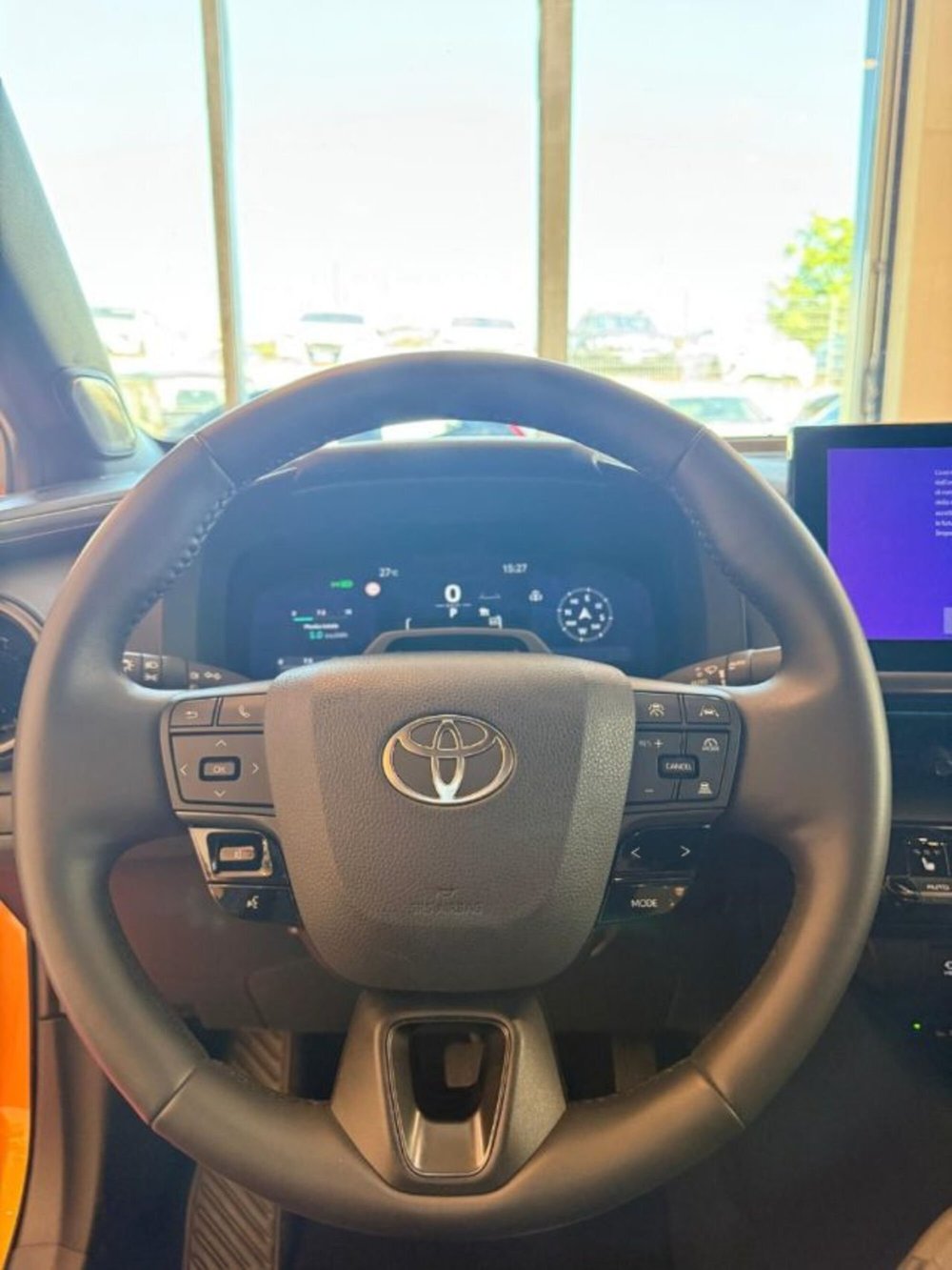Toyota Toyota C-HR usata a Sassari (9)