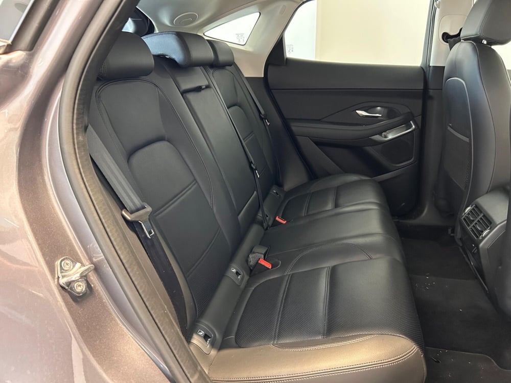 Jaguar E-Pace usata a Napoli (5)