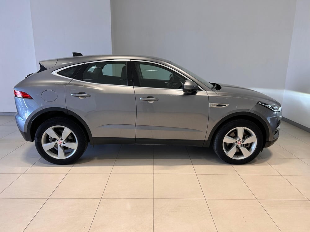 Jaguar E-Pace usata a Napoli (8)