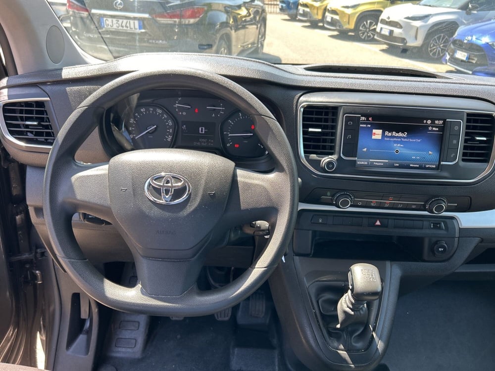 Toyota Proace Verso usata a Piacenza (12)