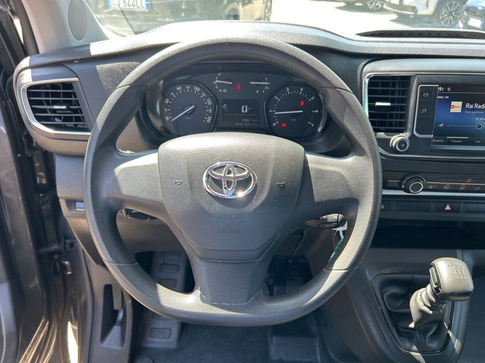 Toyota Proace Verso usata a Piacenza (13)