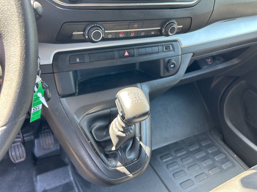 Toyota Proace Verso usata a Piacenza (14)