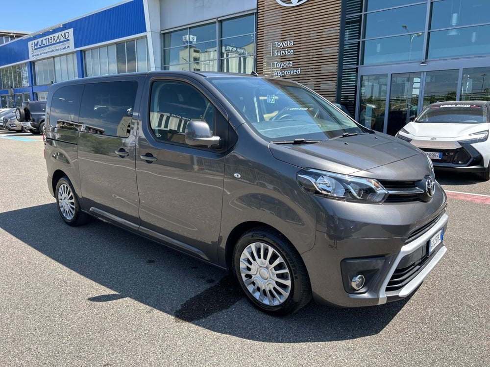 Toyota Proace Verso usata a Piacenza (8)