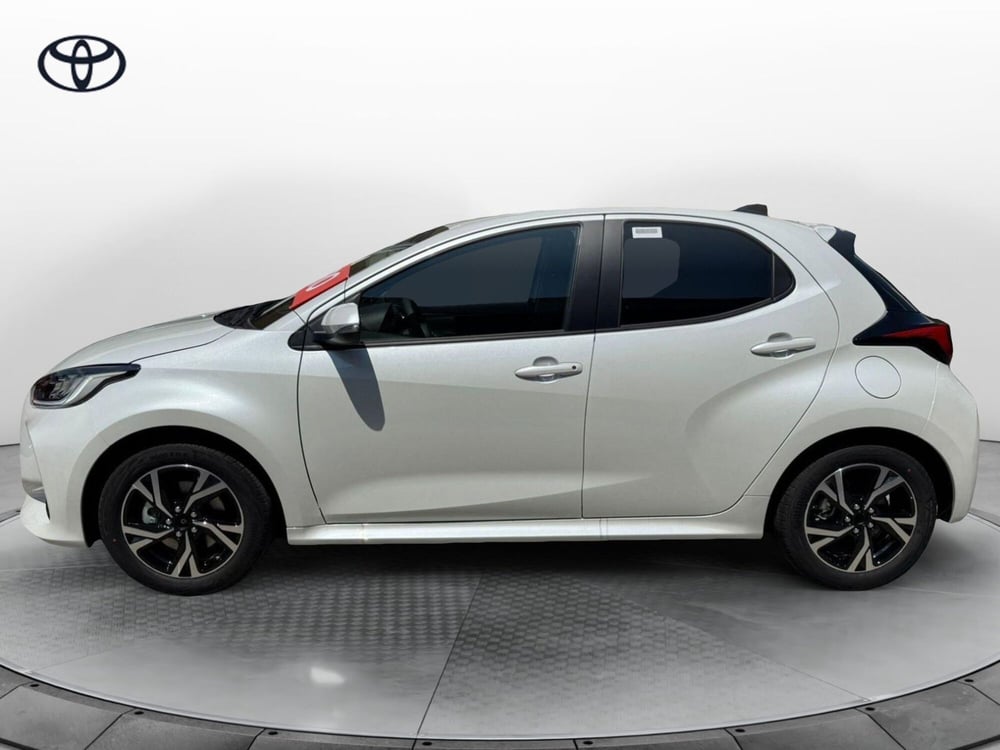 Toyota Yaris nuova a Como (3)