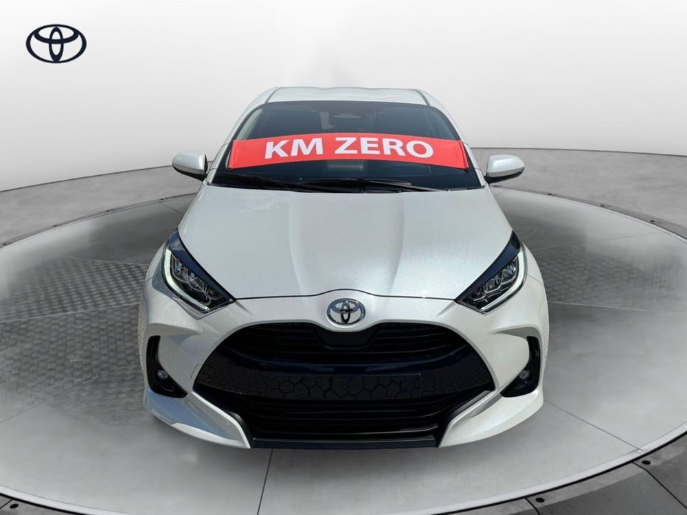 Toyota Yaris nuova a Como (5)