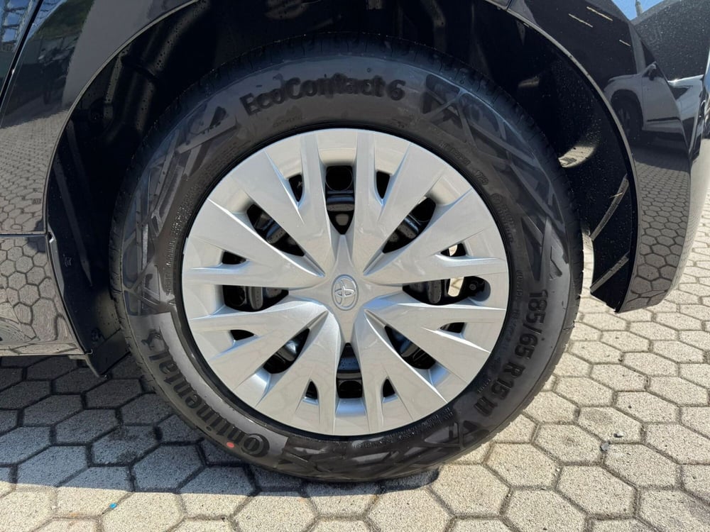 Toyota Yaris nuova a Como (12)