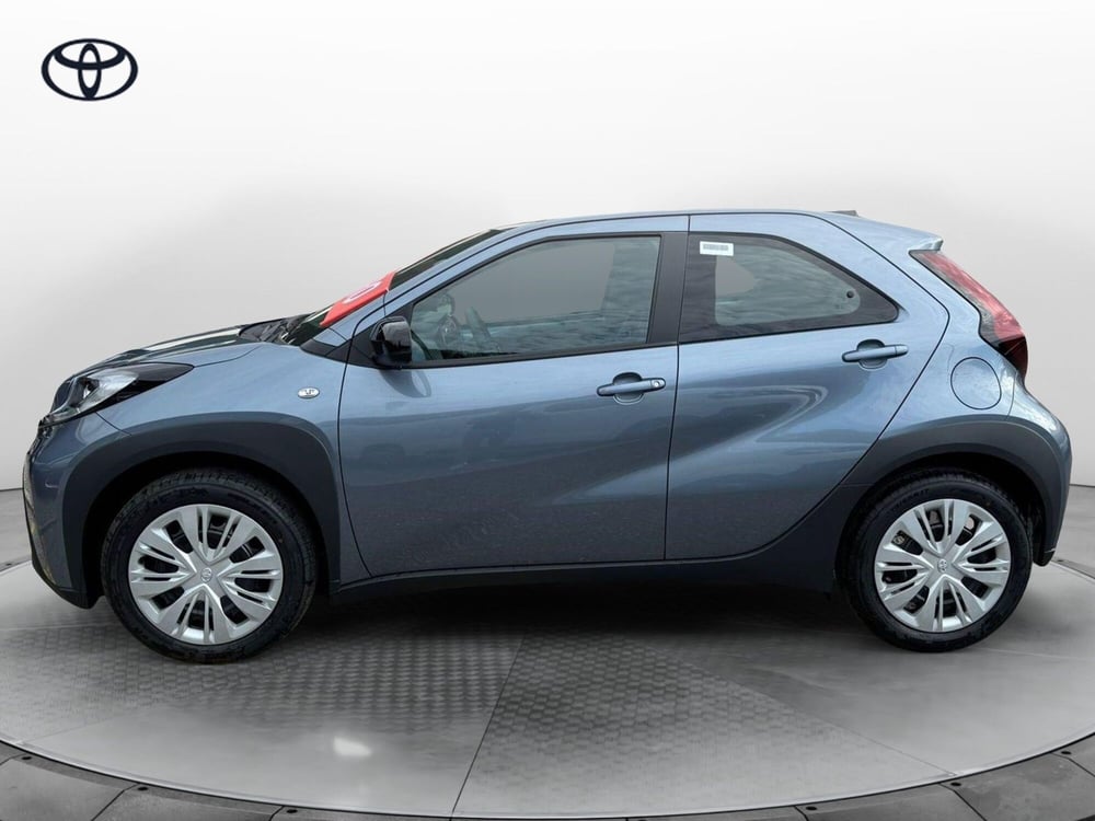 Toyota Aygo X nuova a Como (3)