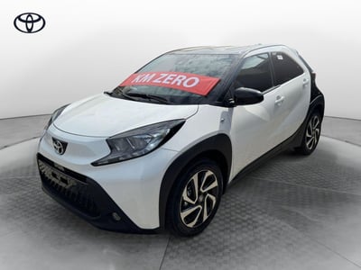 Toyota Aygo X 1.0 VVT-i 72 CV 5p. Undercover S-CVT nuova a Como