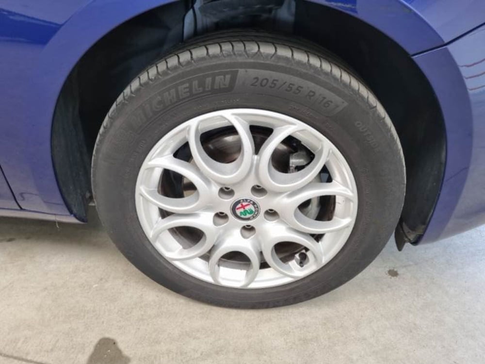 Alfa Romeo Giulietta usata a Salerno (17)