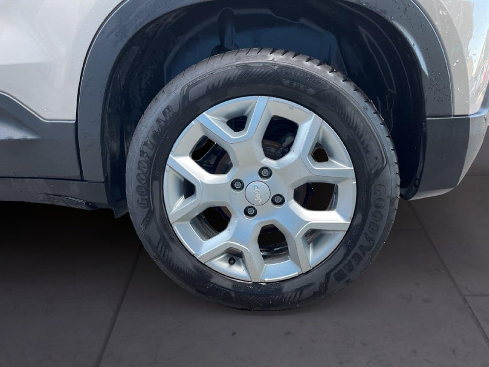 Jeep Avenger usata a Torino (8)