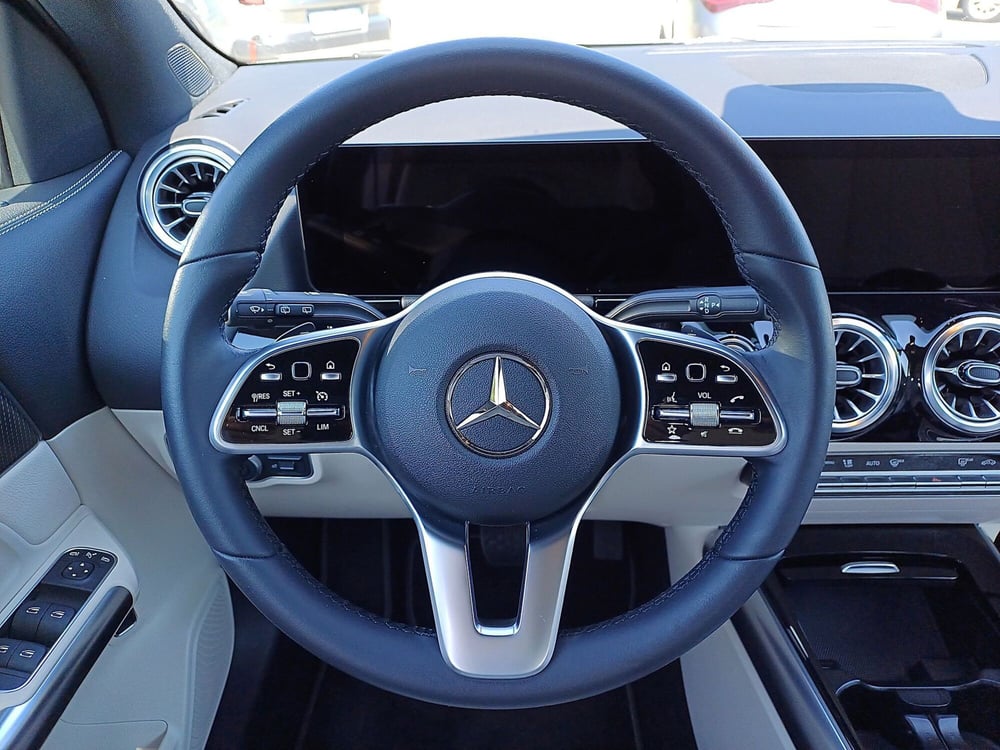 Mercedes-Benz GLA SUV usata  (16)