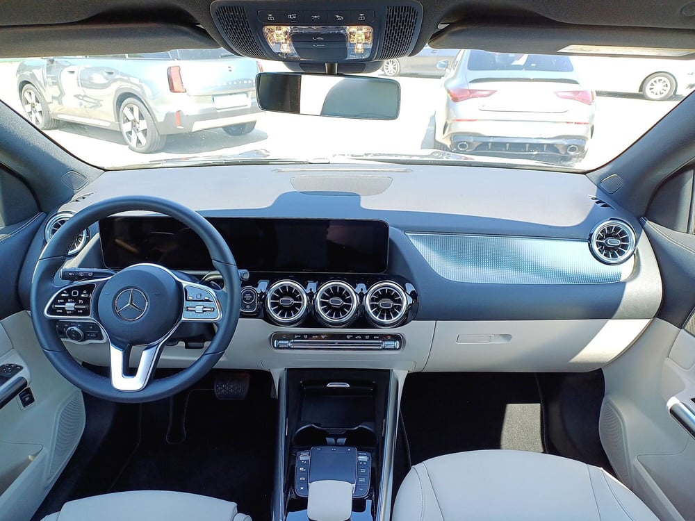 Mercedes-Benz GLA SUV usata  (8)