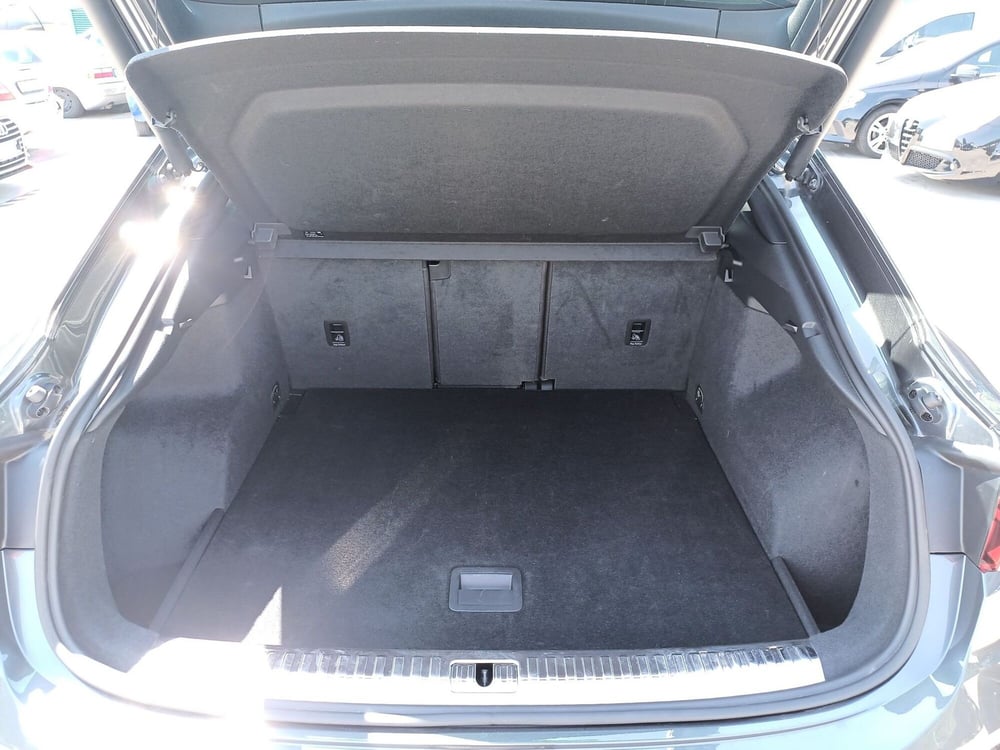 Audi Q3 Sportback usata  (13)