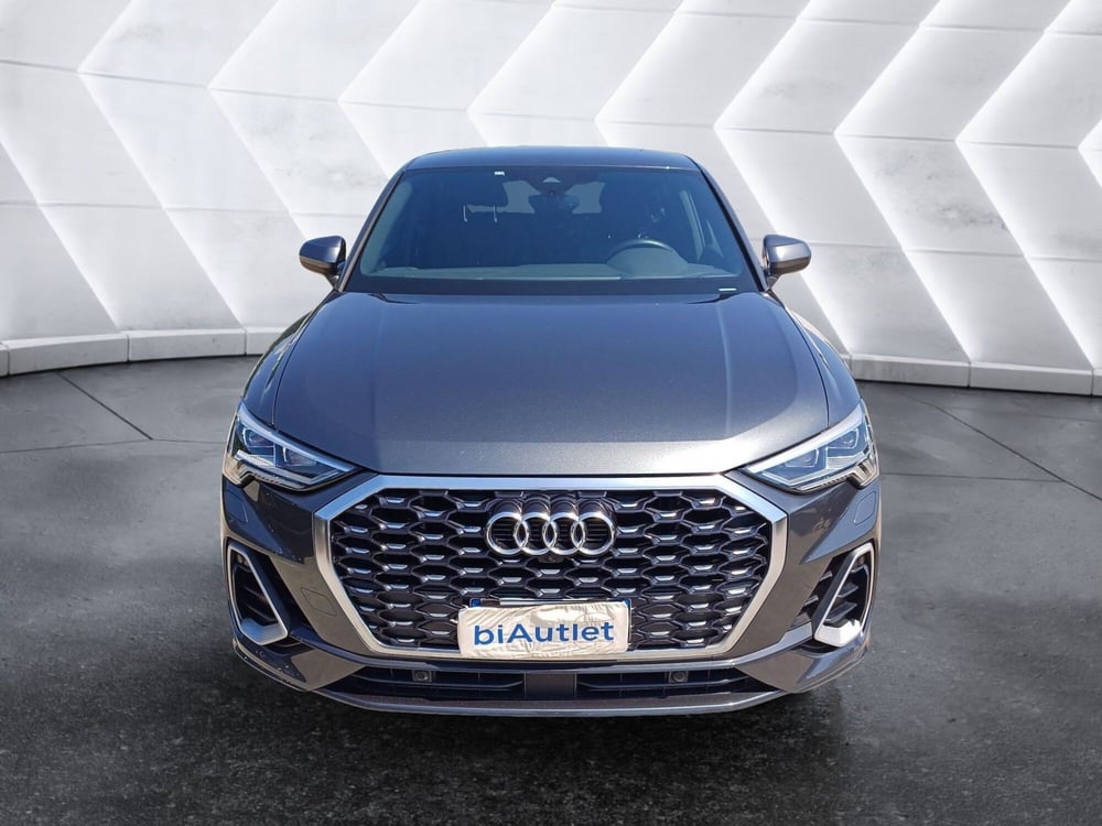 Audi Q3 Sportback usata  (2)