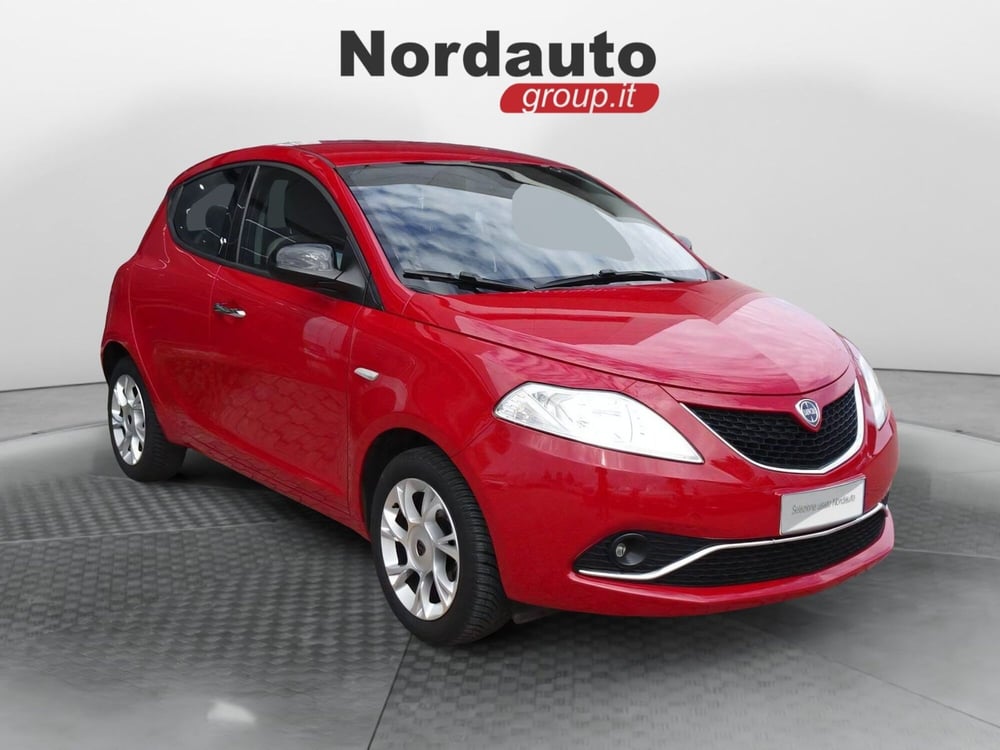 Lancia Ypsilon usata a Treviso (3)