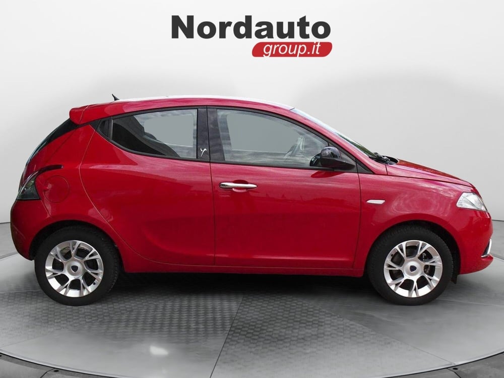 Lancia Ypsilon usata a Treviso (8)