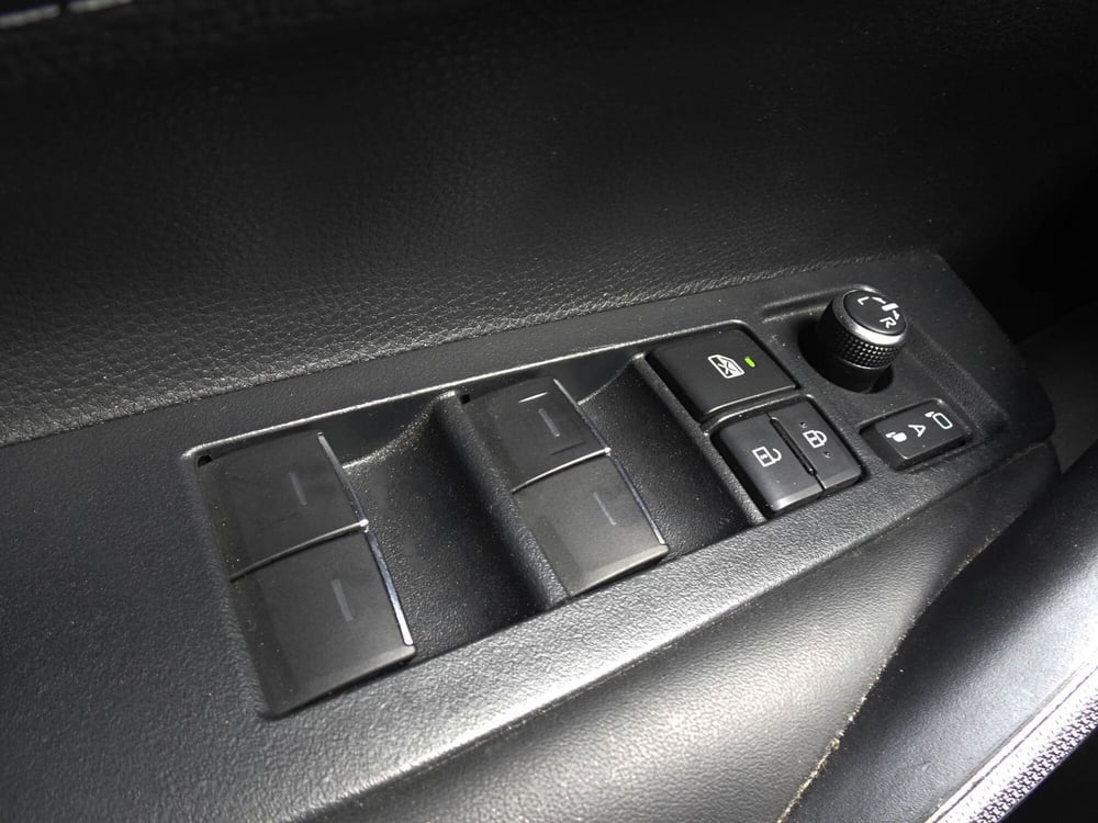 Toyota Corolla Touring Sports usata a Treviso (17)