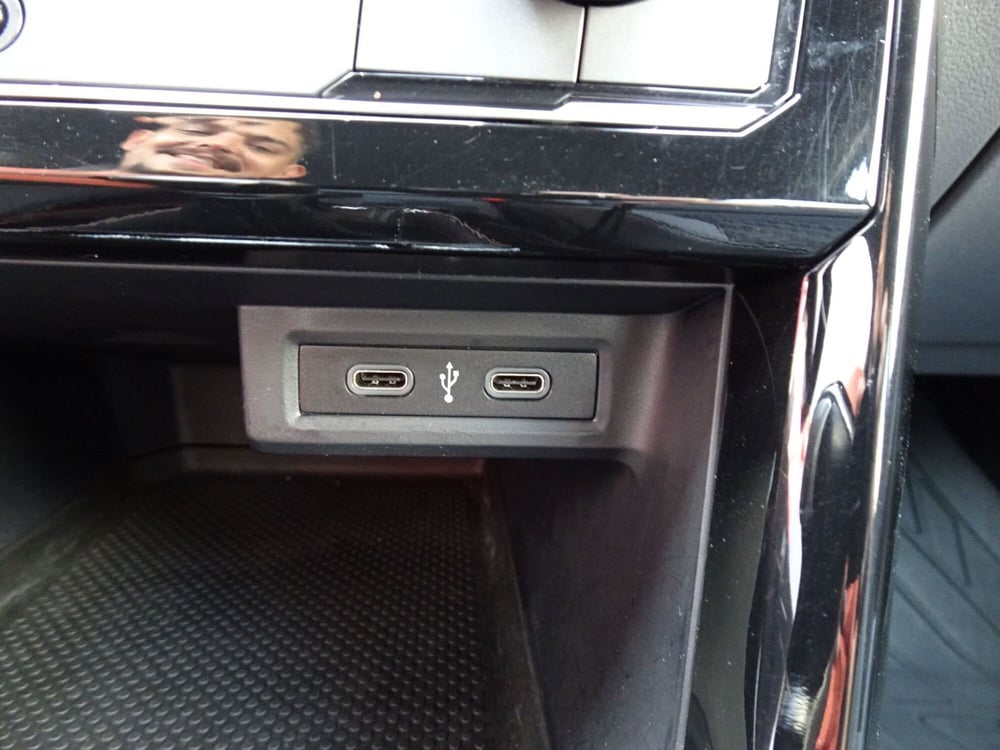 Volkswagen T-Cross usata a Treviso (16)