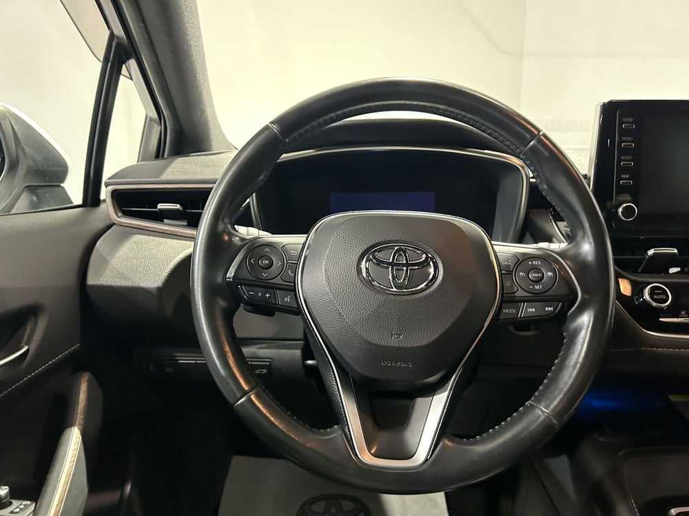 Toyota Corolla Touring Sports usata a Milano (10)