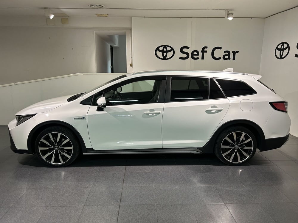 Toyota Corolla Touring Sports usata a Milano (3)