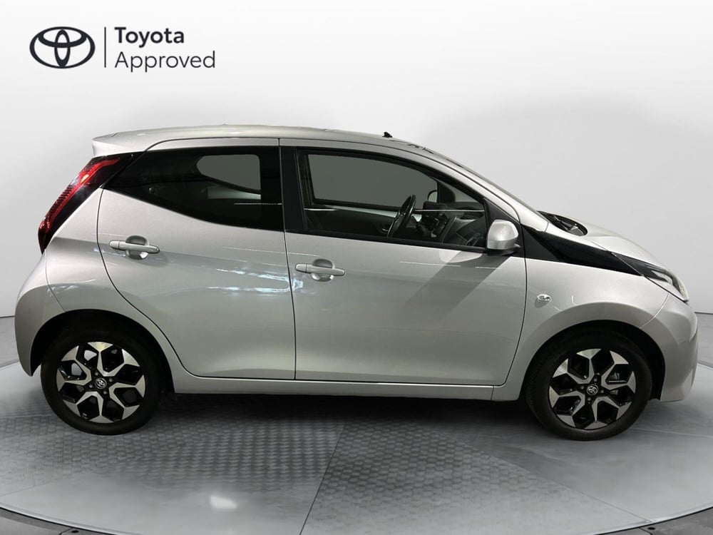 Toyota Aygo usata a Milano (14)