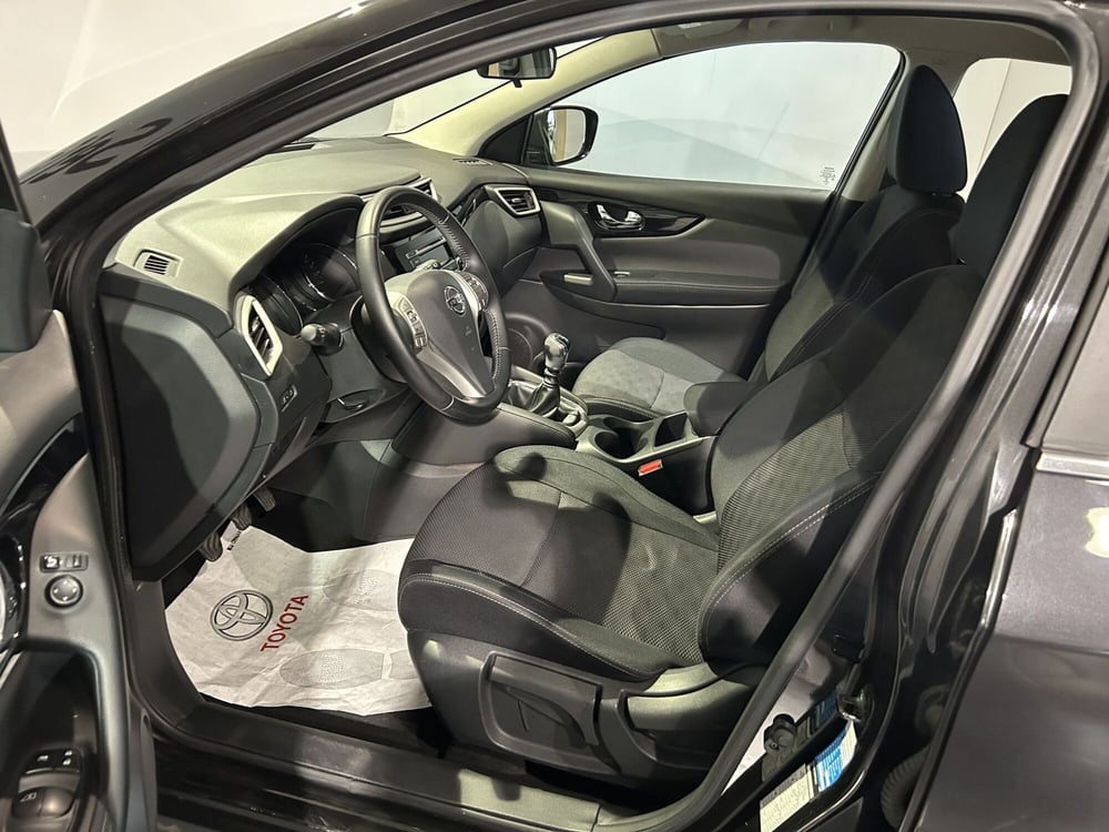 Nissan Qashqai usata a Milano (12)