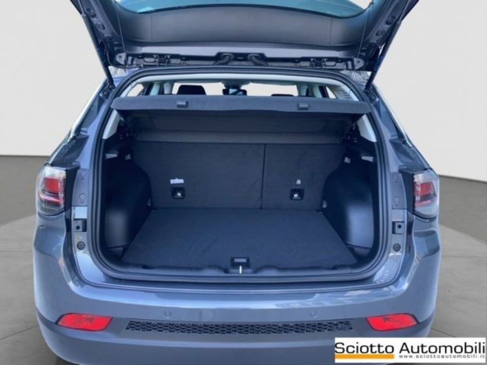 Jeep Compass nuova a Messina (17)