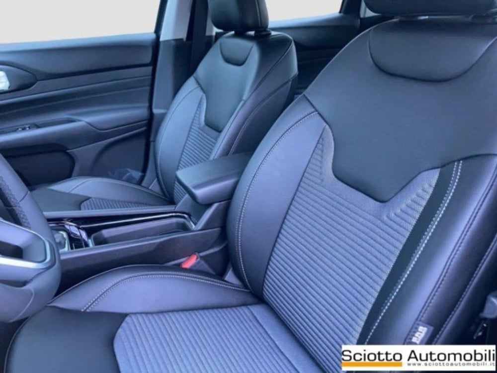 Jeep Compass nuova a Messina (9)