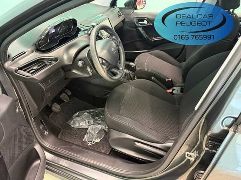 Peugeot 208 usata a Aosta (11)