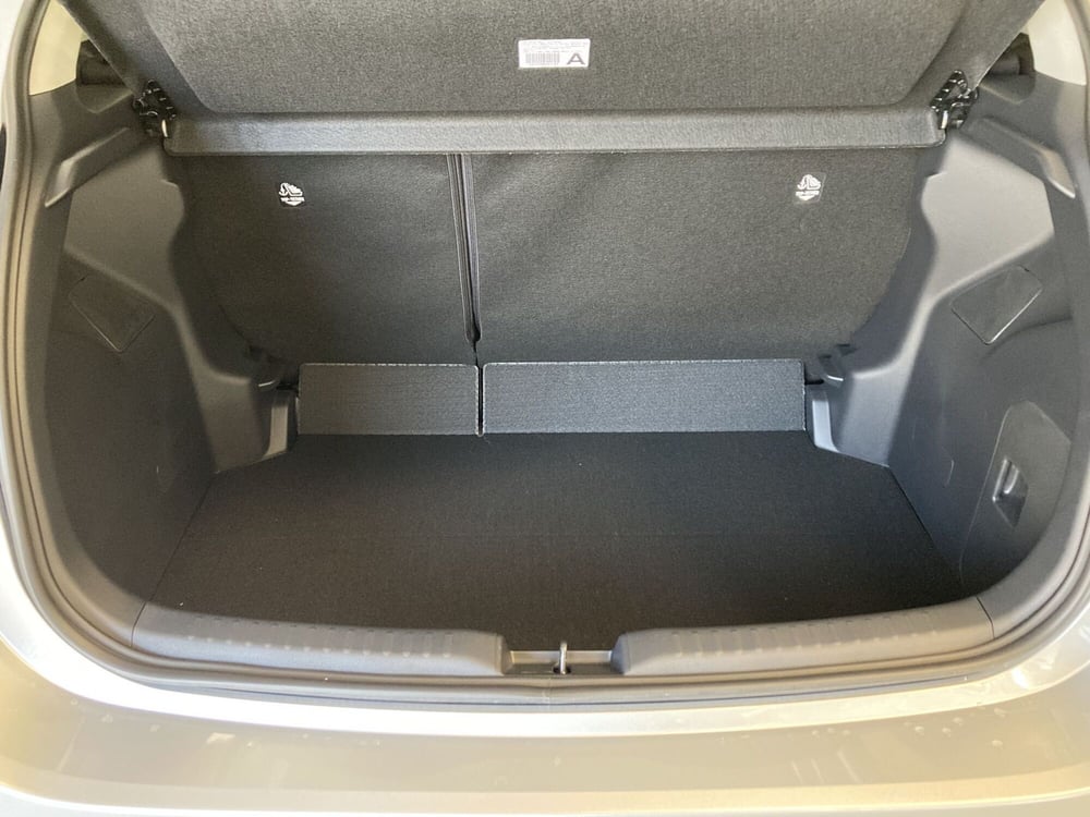 Mazda Mazda2 Hybrid nuova a Pavia (14)