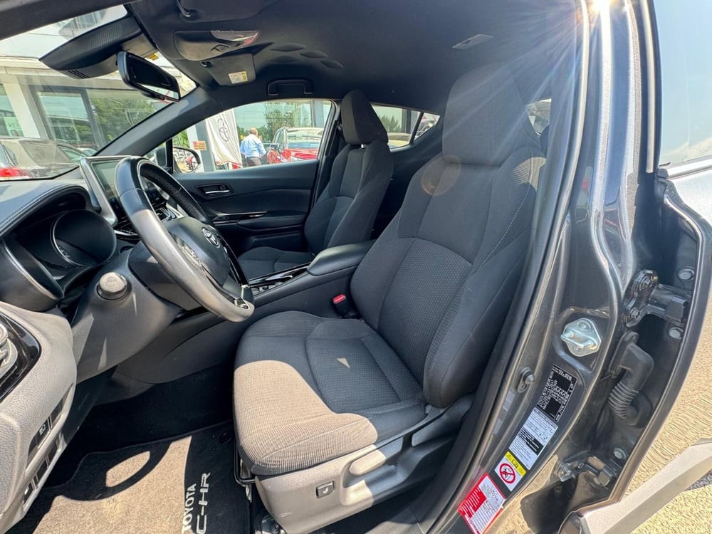 Toyota Toyota C-HR usata a Modena (12)