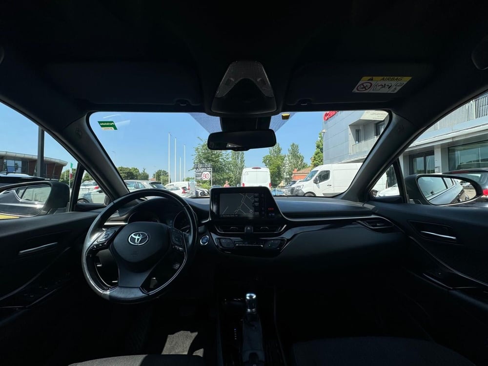 Toyota Toyota C-HR usata a Modena (17)