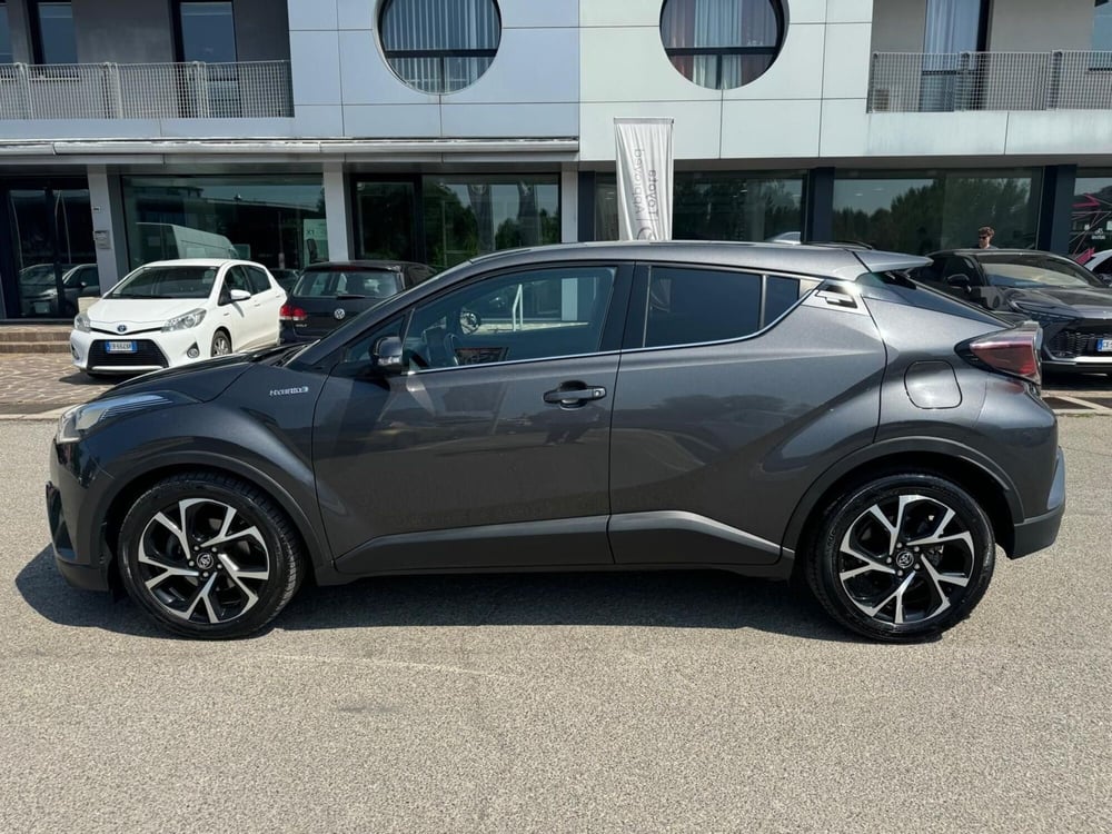Toyota Toyota C-HR usata a Modena (9)