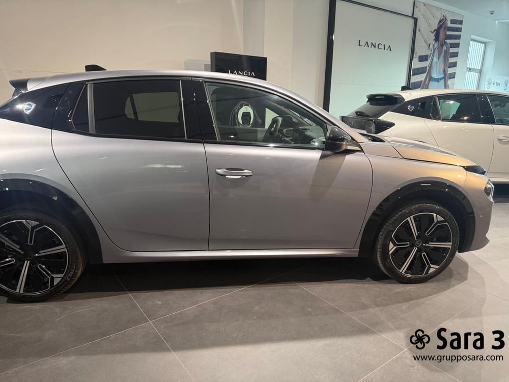 Lancia Ypsilon nuova a Benevento (4)