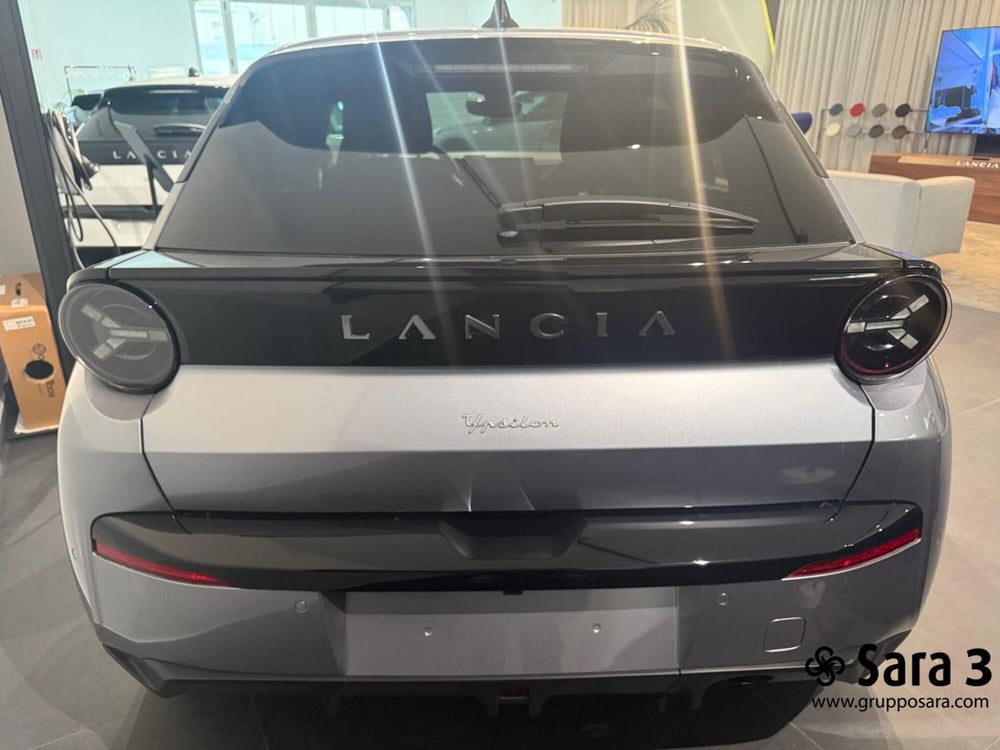 Lancia Ypsilon nuova a Benevento (6)