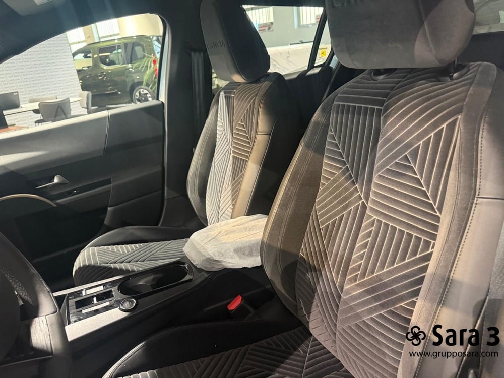 Lancia Ypsilon nuova a Benevento (7)