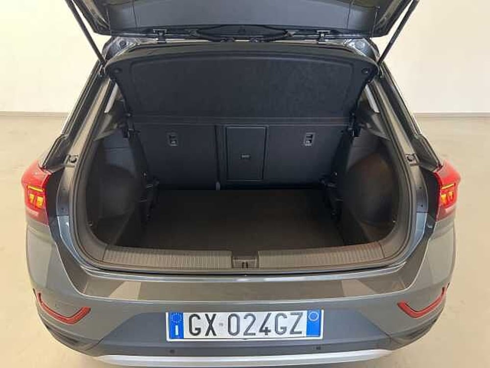 Volkswagen T-Roc nuova a Forlì-Cesena (9)