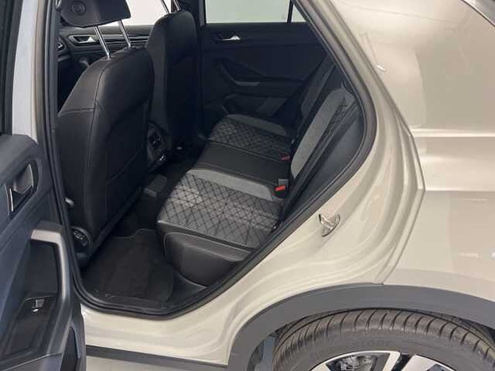 Volkswagen T-Roc nuova a Forlì-Cesena (14)